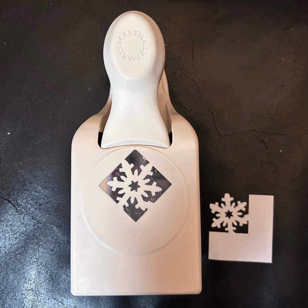 Martha Stewart large Snowflake corner Punch